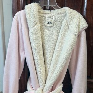 UGG Blush Pink Fleece Robe with Cream Lining